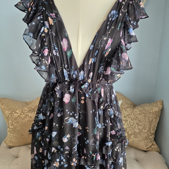 Mac Duggal Ieena Floral Ruffle V-Neck Gown - Picture 3 of 10